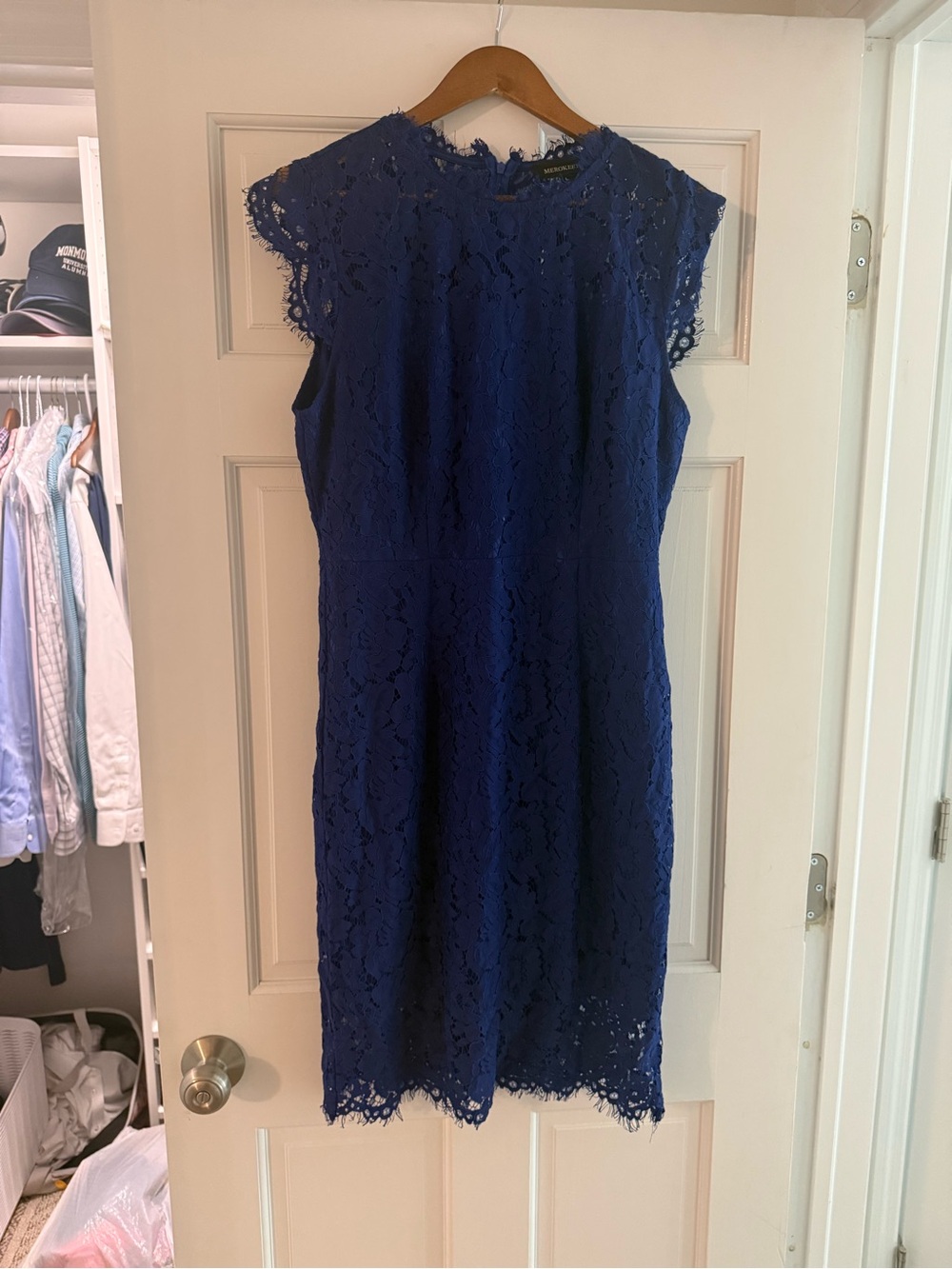 Elegant Royal Blue Lace Midi Dress